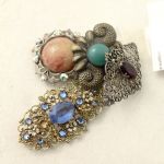 848 1209 BROOCHES